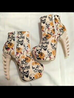 Show Story Skull Rose Spine Heel Platform Booties Size 5